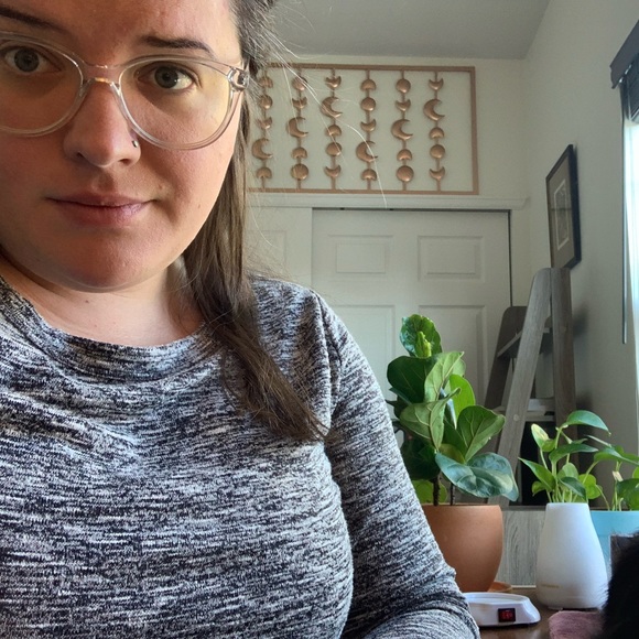 Meet your Posher, Faith - Picture 1 of 1